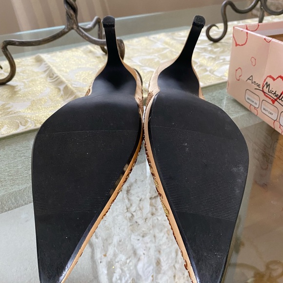 Gold sequin shoes - Picture 4 of 5